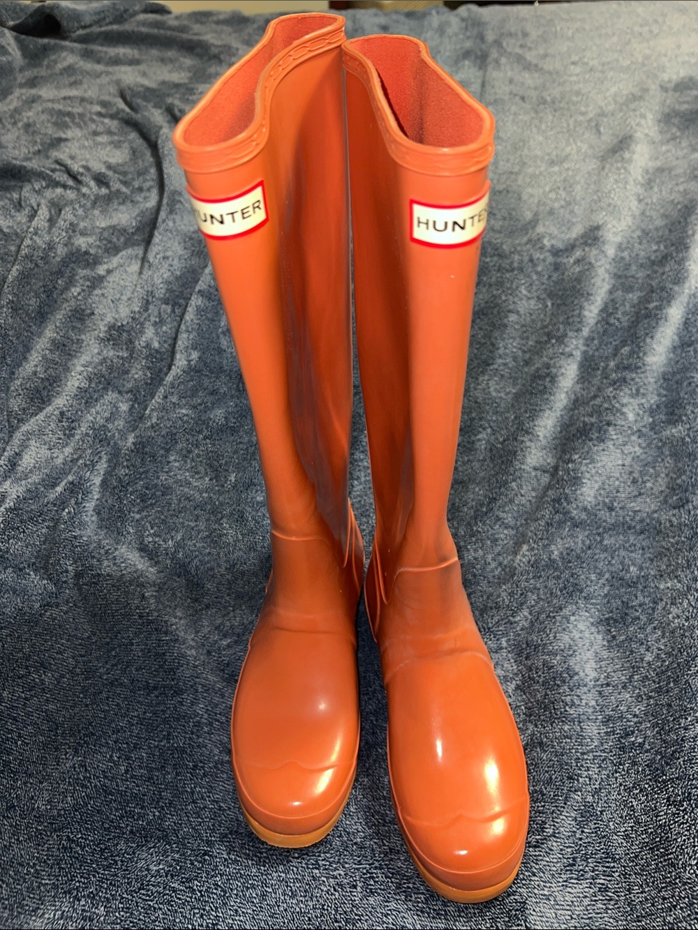 Hunter Gloss Tall Rain Boots in Orange Size 8